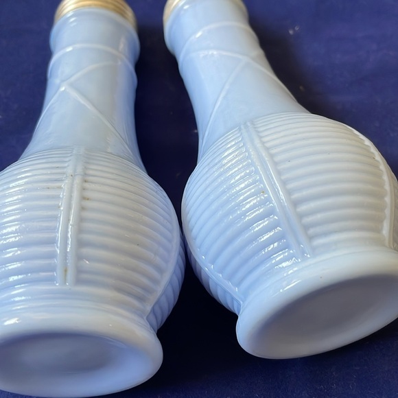 VTG Delphit Jeannette blue glass basket weave salt and pepper shakers set tall - Picture 5 of 9